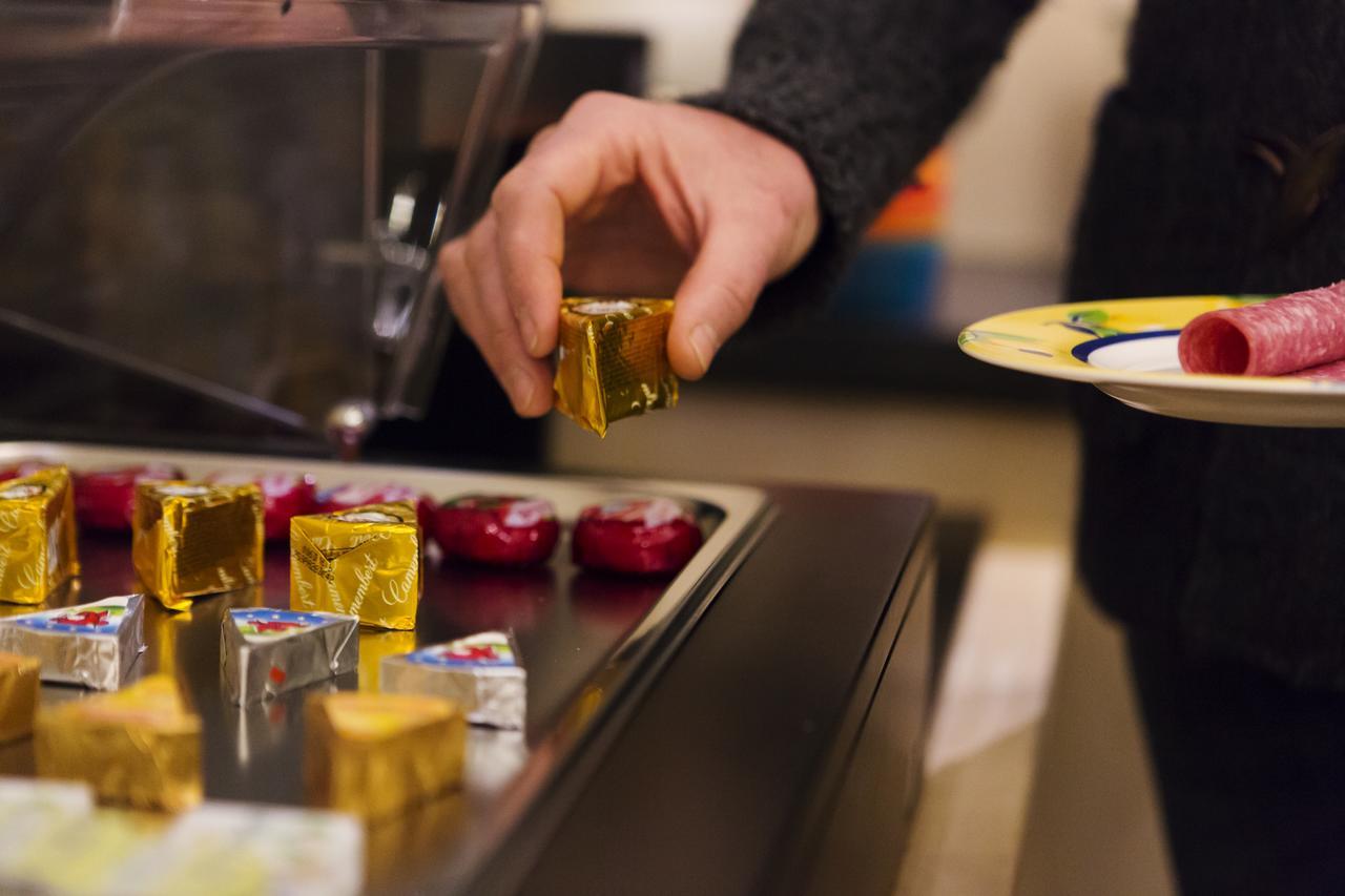 Hoevehotel Ронс Екстериор снимка