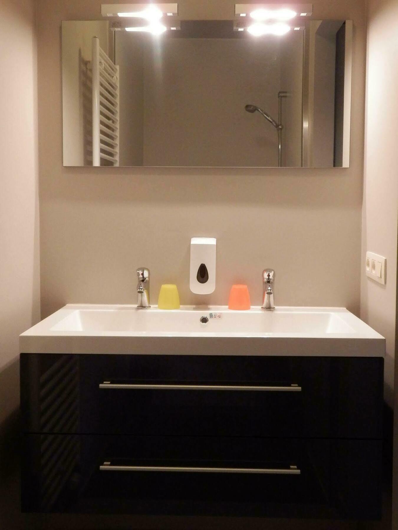 Hoevehotel Ронс Екстериор снимка