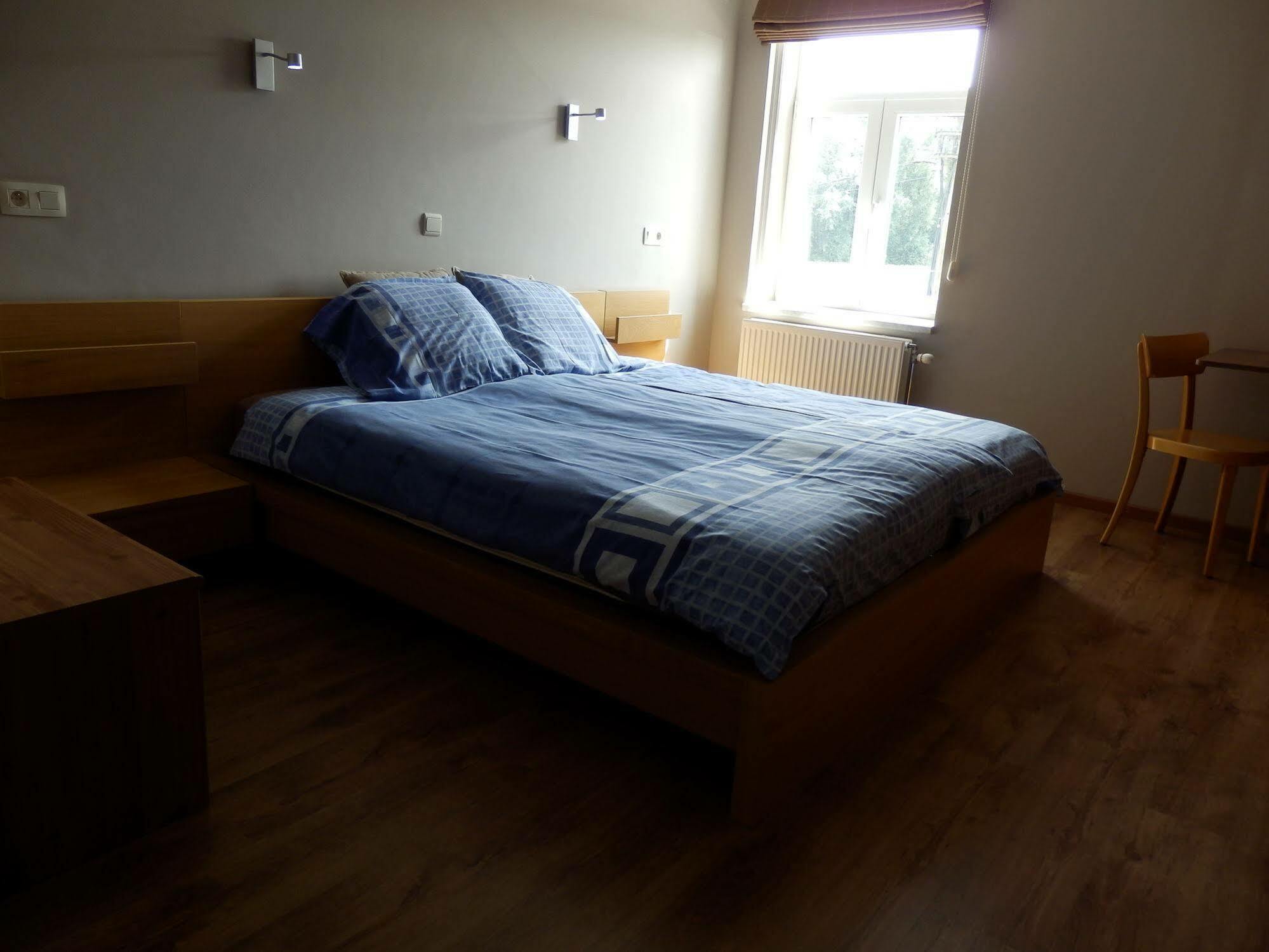Hoevehotel Ронс Екстериор снимка